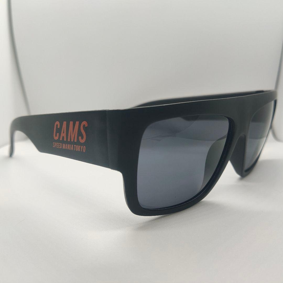 チャレンジャー×CAMSのコラボ SAMSサングラス 長瀬智也さん着用