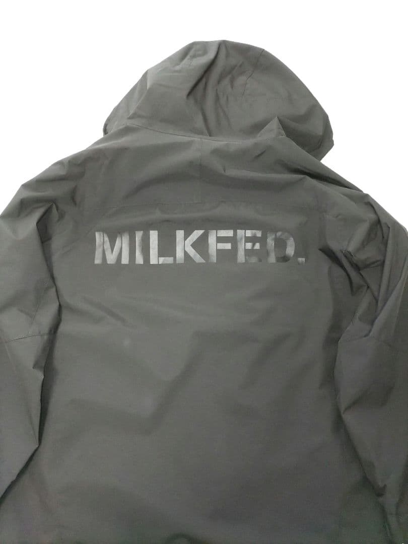 マウンテンパーカー ミルクフェドMILKFED BACK LOGO M黒 未使用
