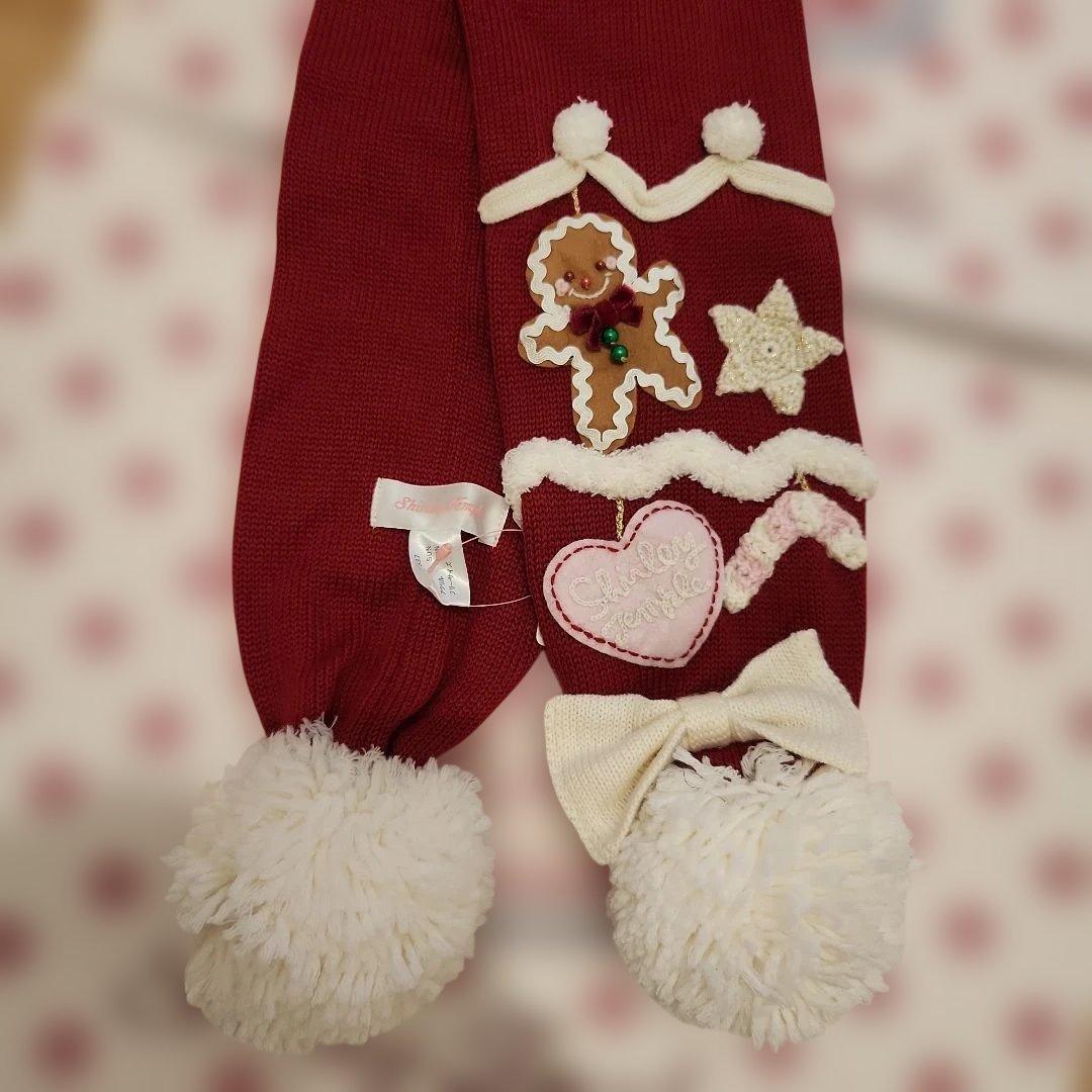 シャーリーテンプル赤いポンポンスカーフ ジンジャーブレッドマン