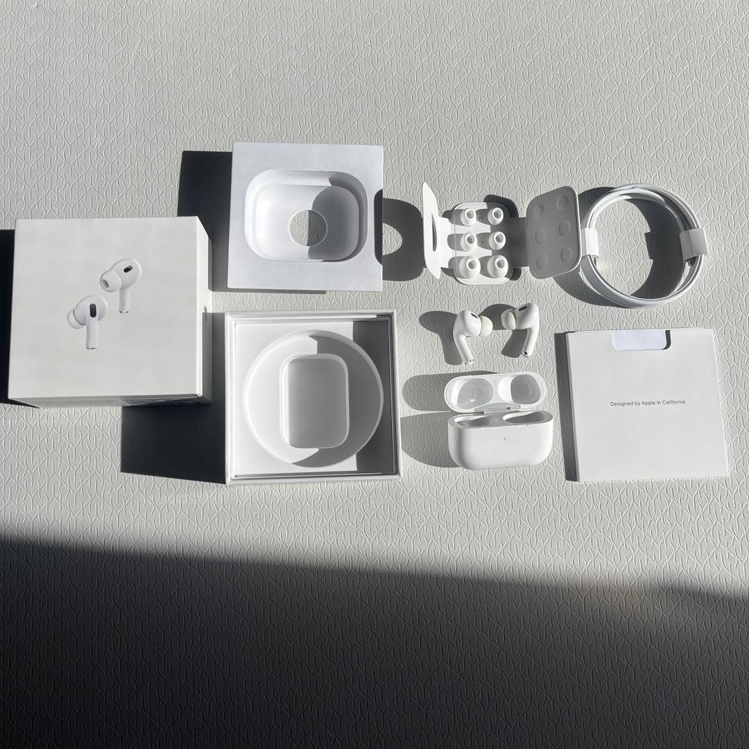 Apple AirPods Pro 第2世代 本体と付属品