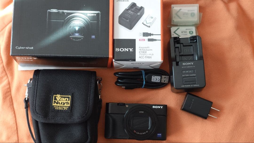 SONY DSC-RX100M7 アタッチメントグリップ付