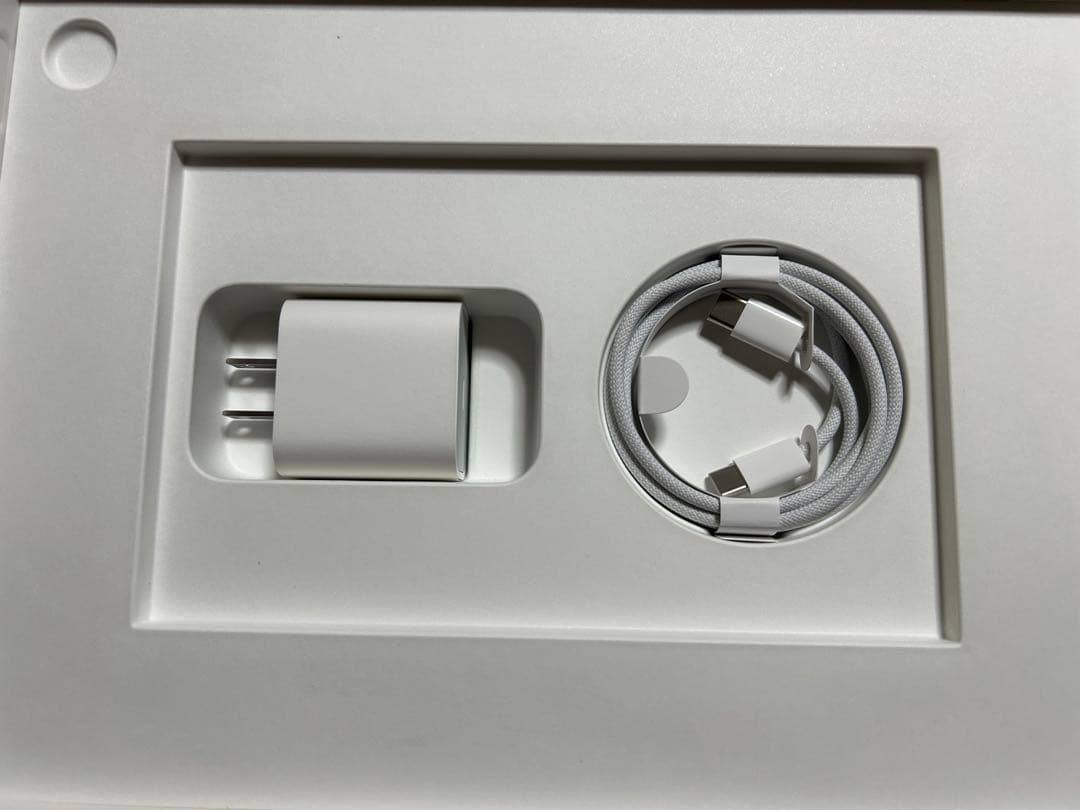 iPad 第11世代(A16) 128GB ブルー 保護フィルム タッチペン付き