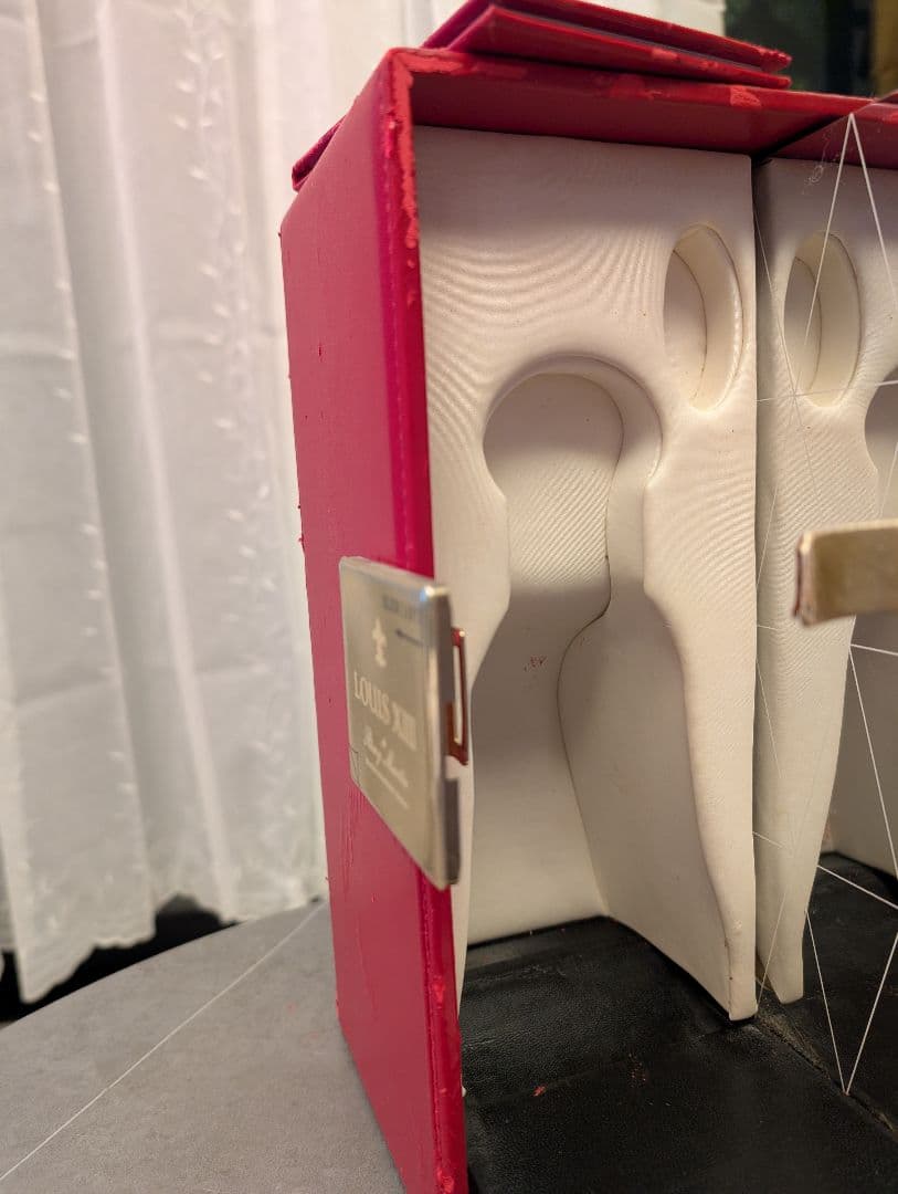 レミーマルタン　ルイ13世　バカラクリスタル　空き瓶　観音開き