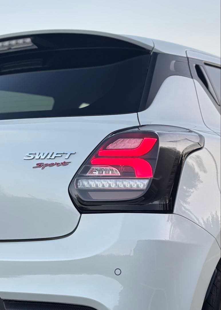 ヴァレンティ LEDテール クリア ZC33S スイフトスポーツ 左右 点灯◎