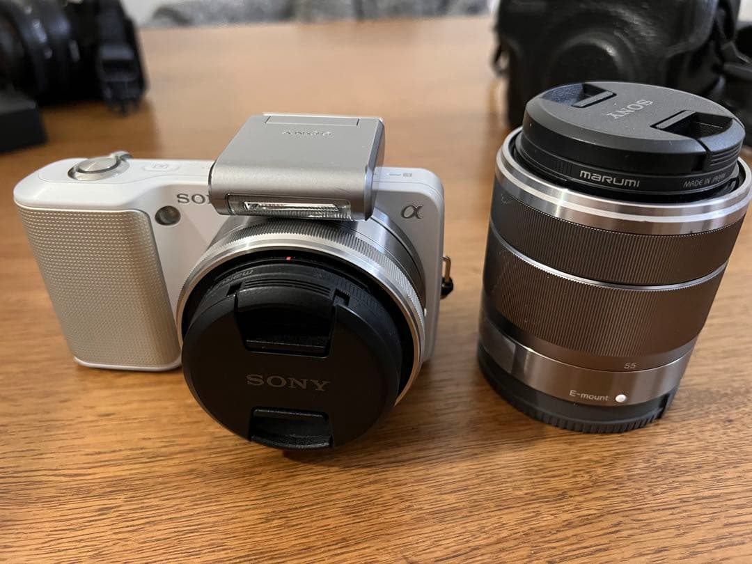 SONY ミラーレス　NEX-3 レンズ２本付き