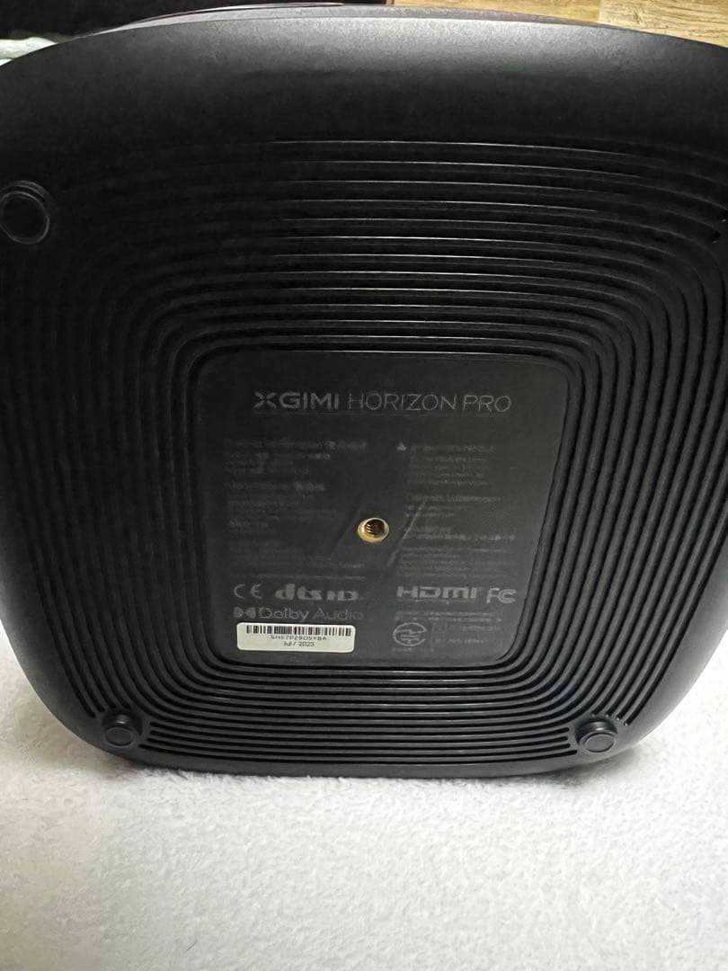 【美品/累計50h】XGIMI Horizon Pro 4K（壁掛けスタンド付）