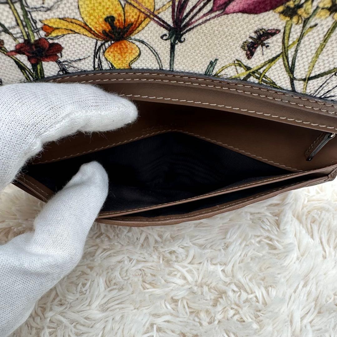 ✨箱あり✨美品　グッチ　長財布　二つ折り財布　フローラ　キャンバス　茶色　白