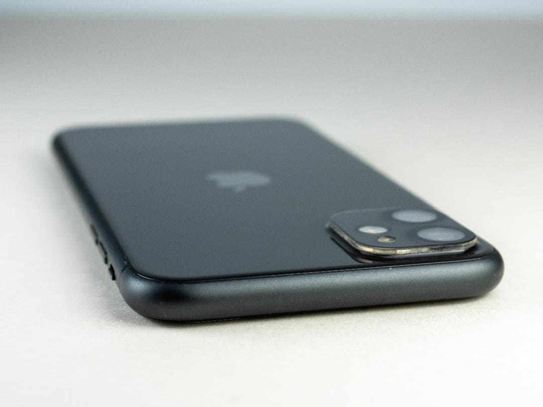 iPhone11 64GB スペースグレイ SIMロック解除済 液晶不良