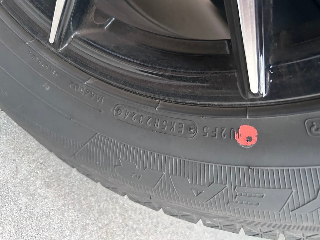225/65R17 スタッドレス•ホイール４本セット(24年製造)