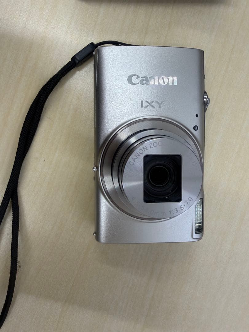 Canon IXY 650 デジタルカメラ 本体と充電器