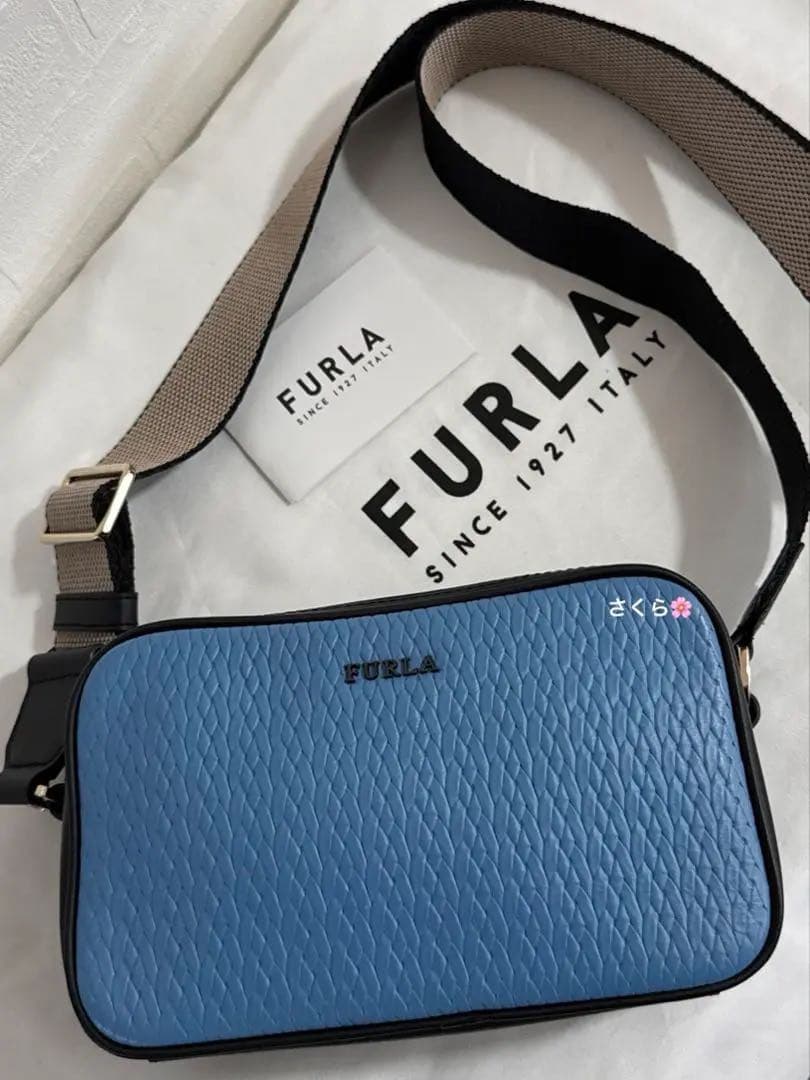 ✨未使用品✨フルラ リリー キルティング ショルダーバッグ