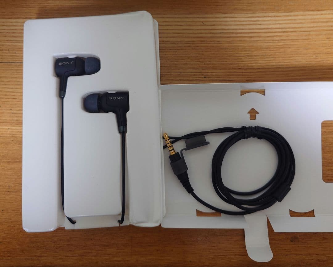 有線イヤホン ソニー MDR-NW750N