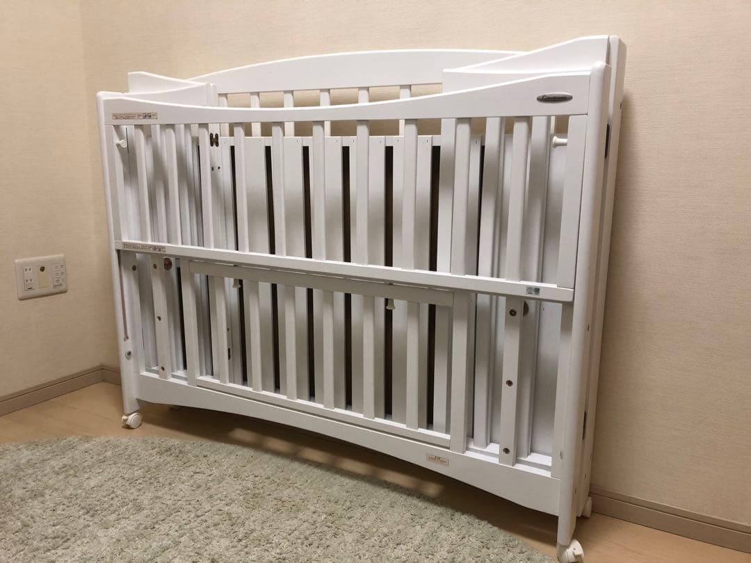 ベビー　ベッド　ホワイト　コンビミニ　赤ちゃん　家具　乳幼児
