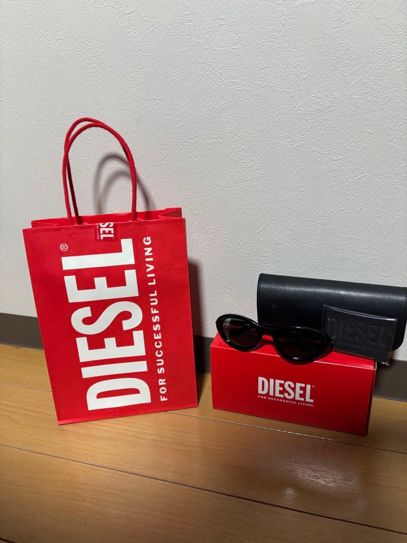 DIESEL Cat Eye ブラック　サングラス