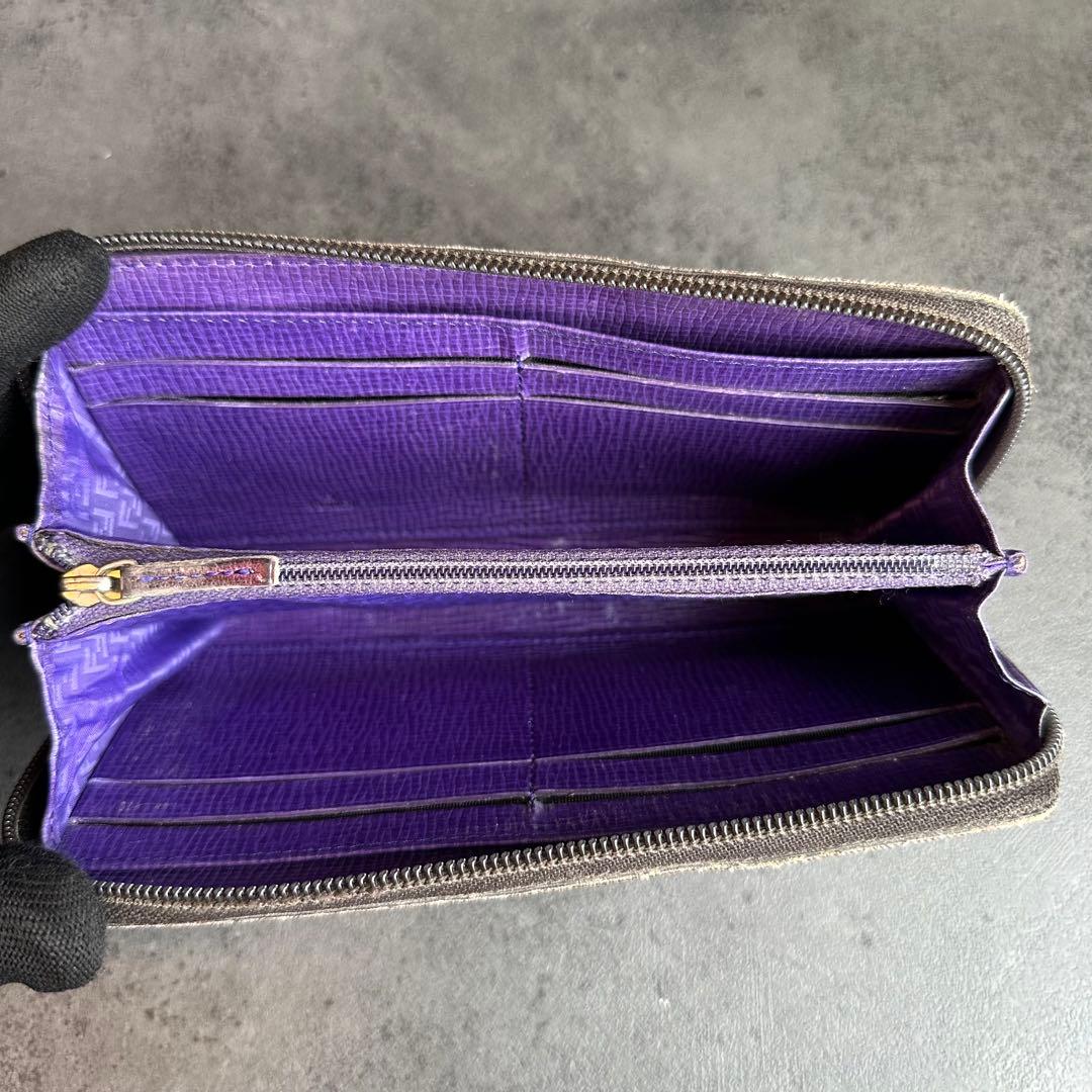 FENDI ズッカ柄　長財布 ラウンドファスナー　ラウンドジップ 内側パープル
