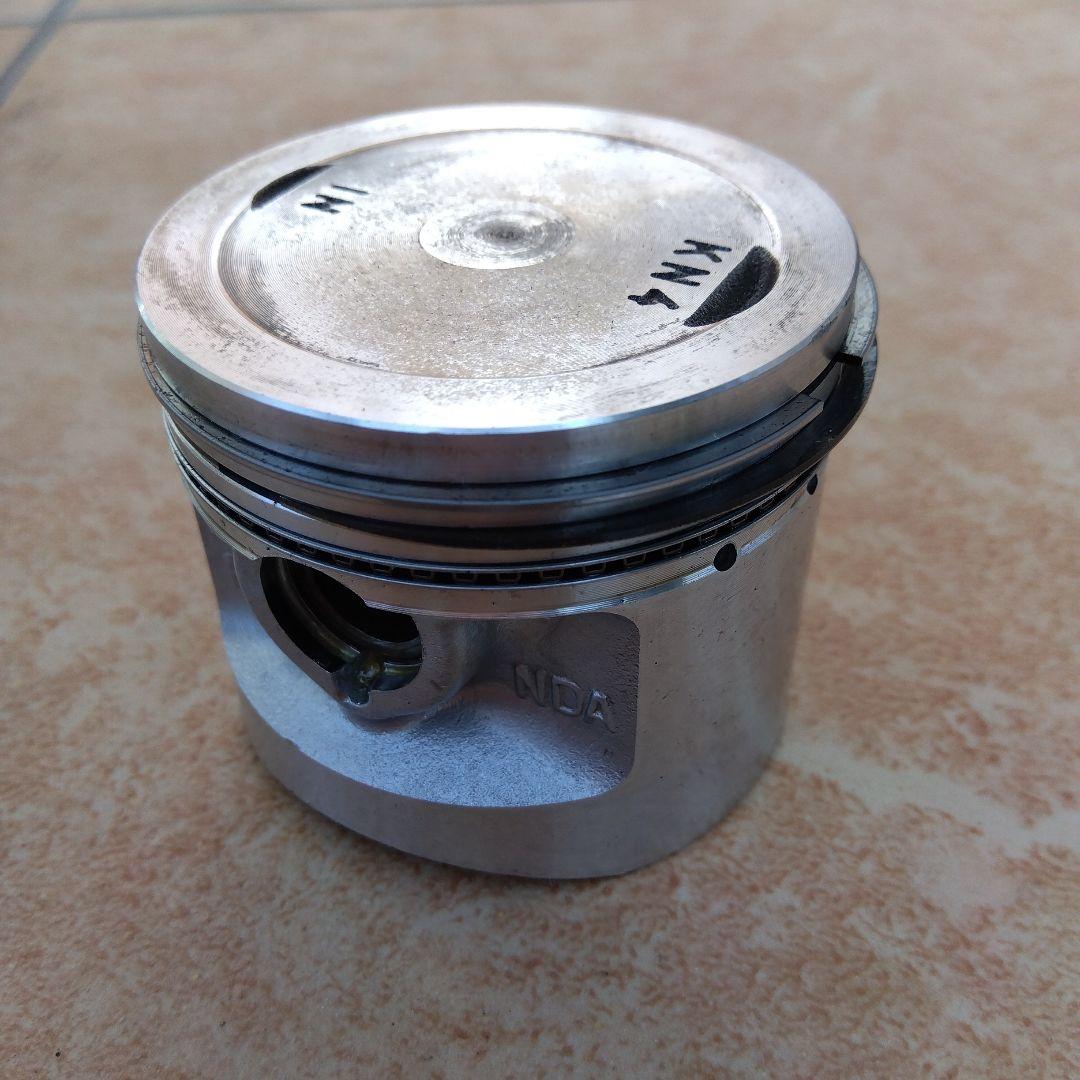 希少　エイプ100 純正シリンダー ピストンセットHONDA APE 100