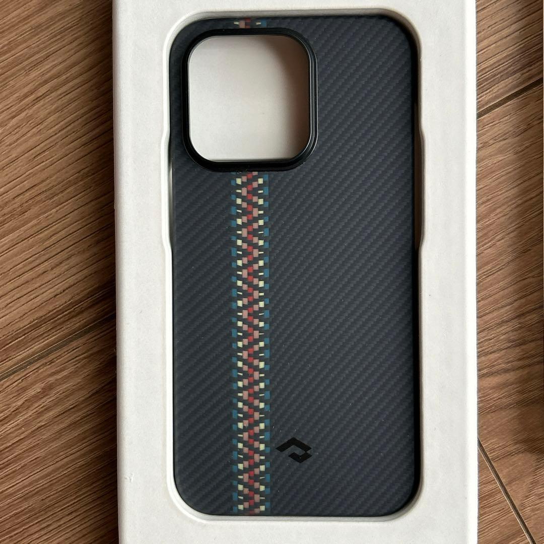 「PITAKA」 アラミド繊維浮織 iPhone14 Pro ケース