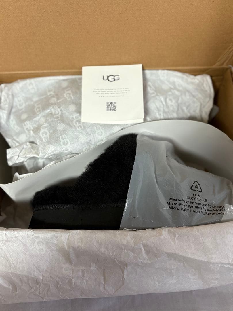 ⭐️UGG ディスケットムートンサンダル【US8】