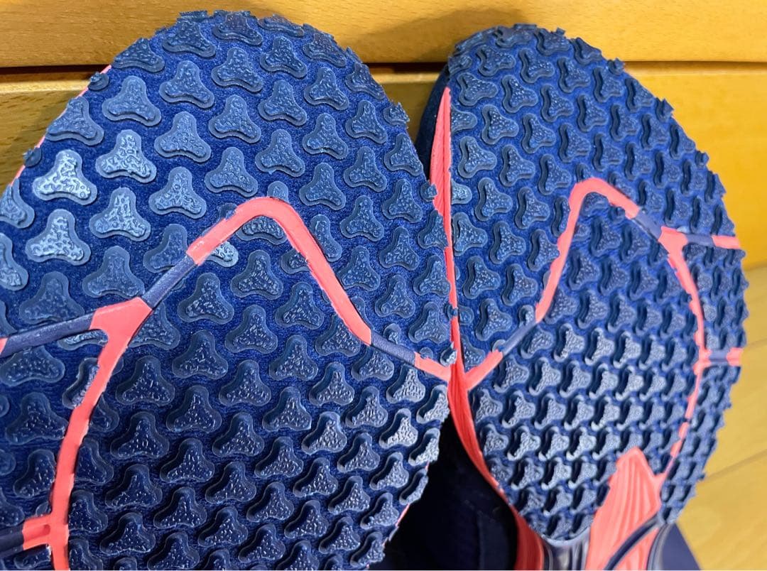 A美品アシックスターサージールランニングシューズ軽量ネイビー×シルバー28.5