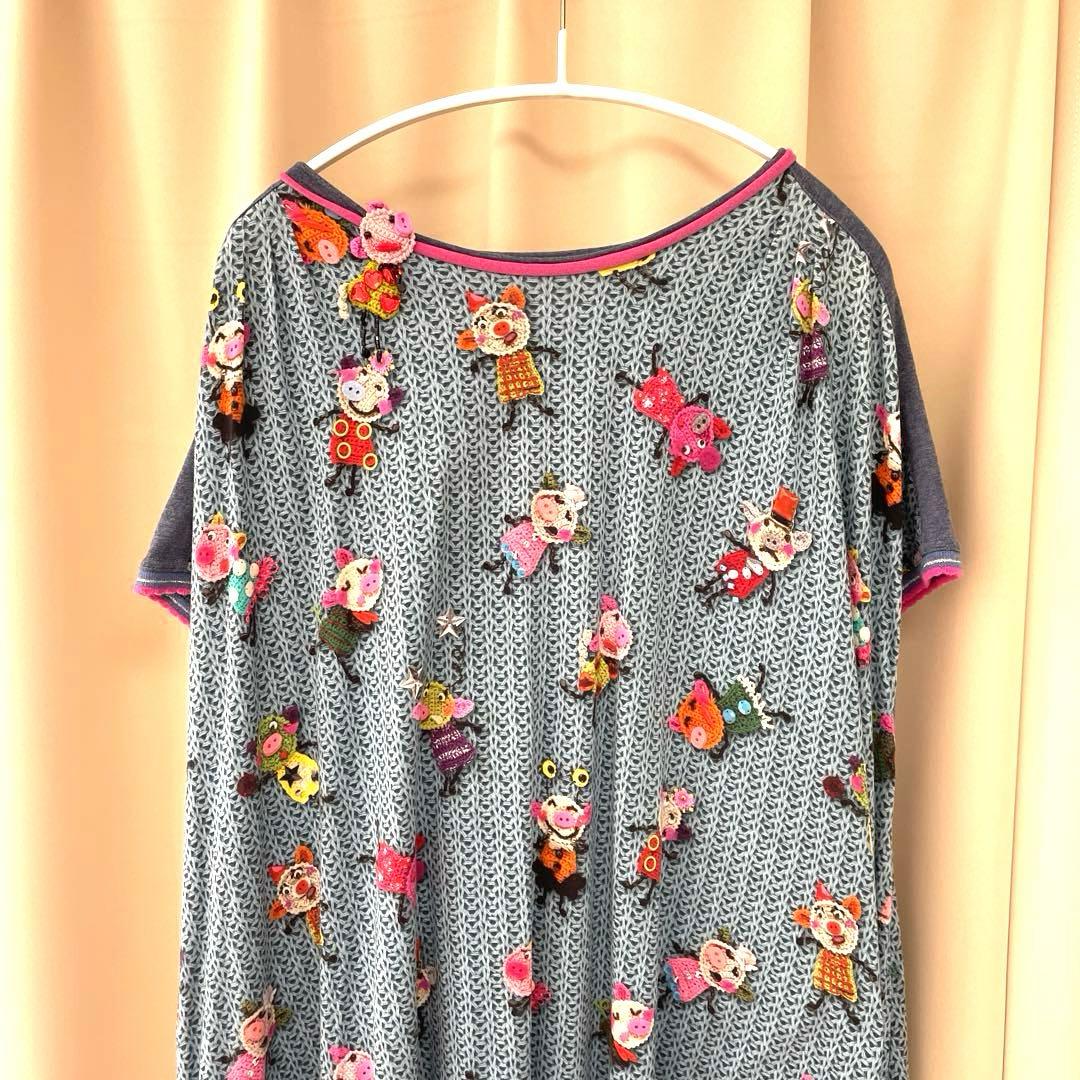 アルベロベロ　カラフルキャラクター刺繍 半袖チュニック