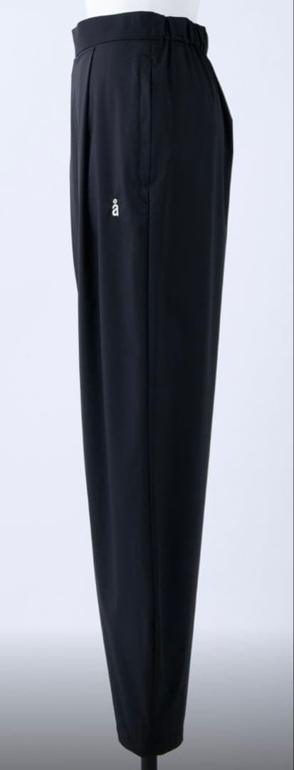 ナゴンスタンス 撥水 タックテーパードパンツ M ブラック