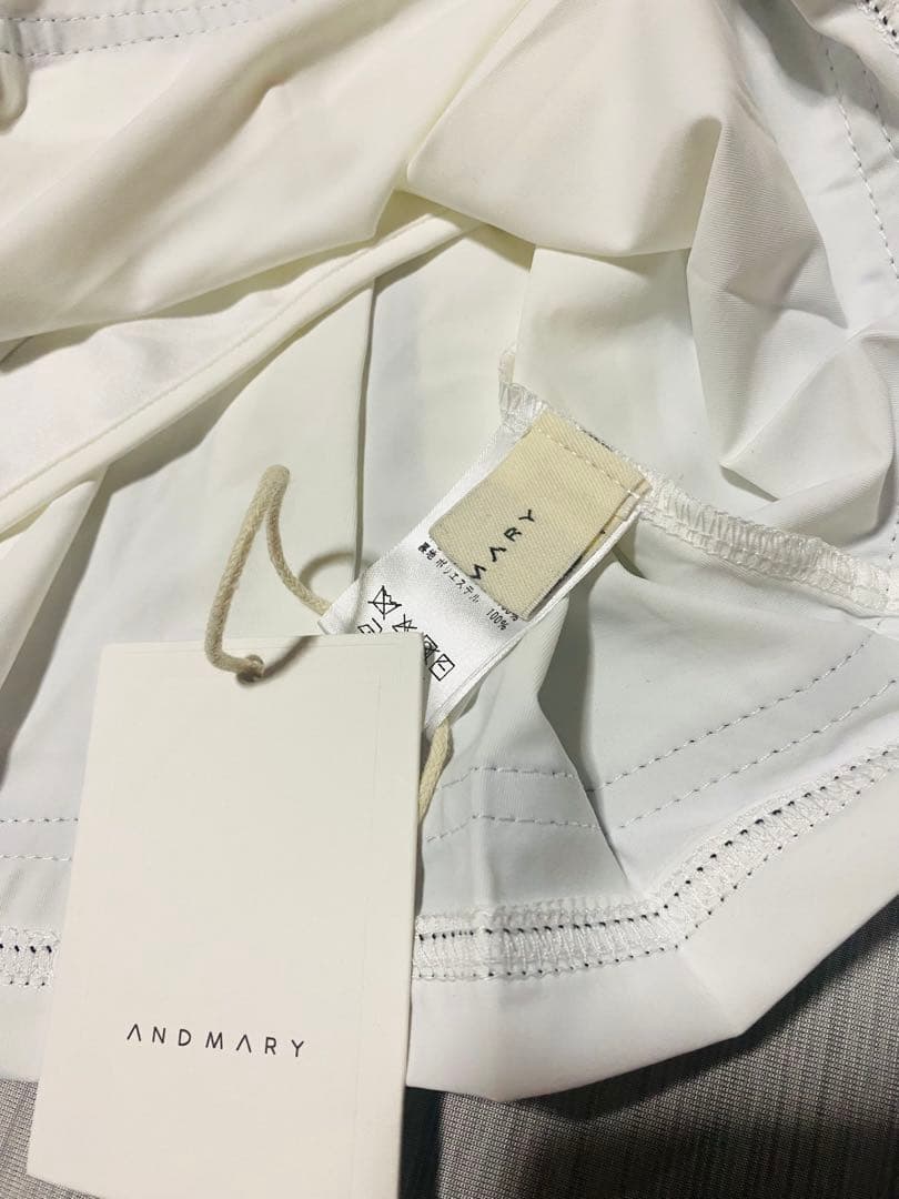 R❣️ Andmary Coco pleats swimwear White