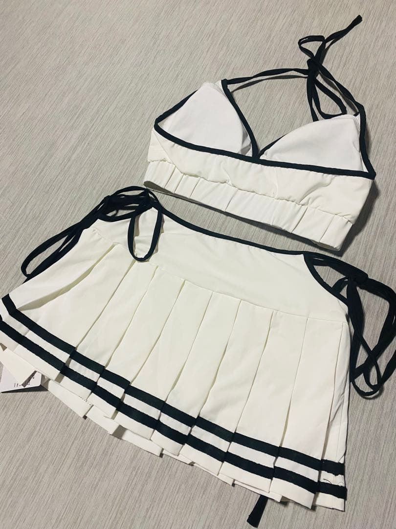 R❣️ Andmary Coco pleats swimwear White