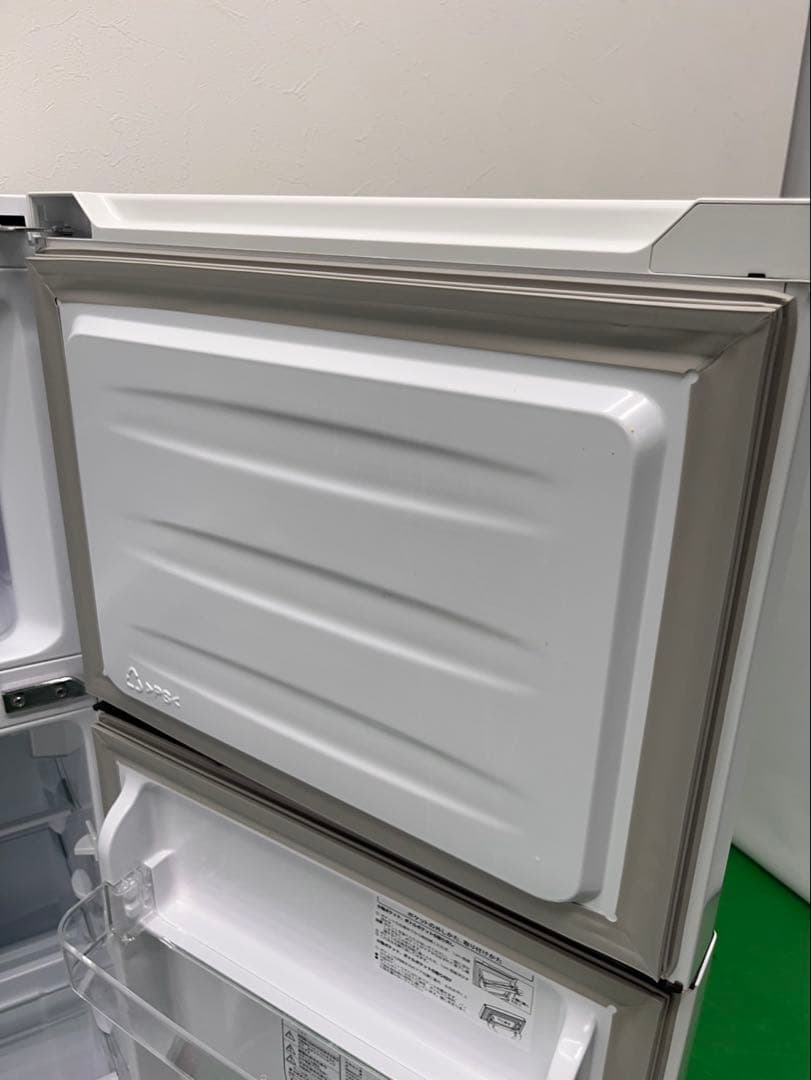 ☆地域限定送料無料☆Hisense 冷凍冷蔵庫 2ドア　ホワイト