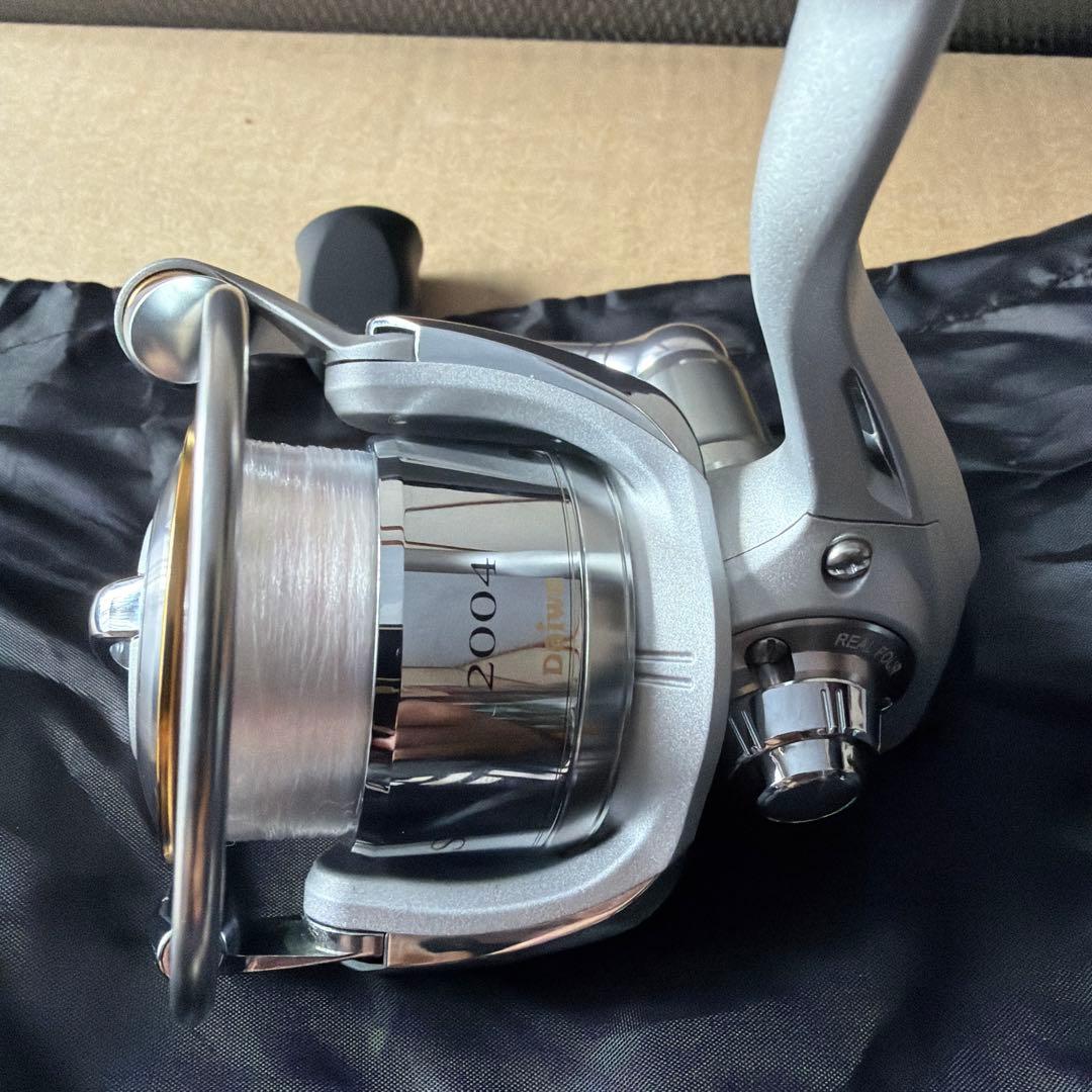 ダイワ スピニングリール ルビアス2004