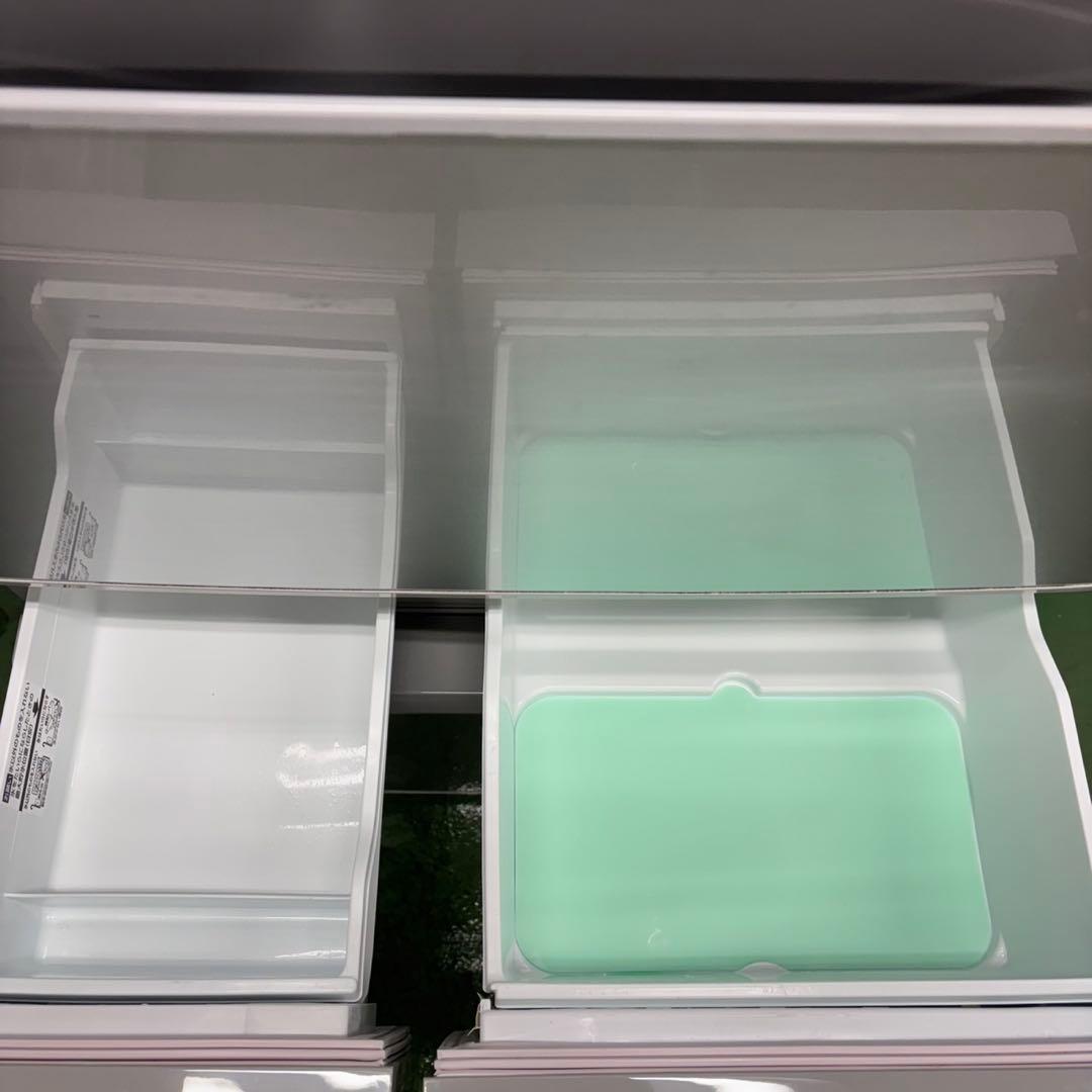 642 東芝　大型冷蔵庫　400L強　小型　家庭用　自動製氷　観音開き　シルバー