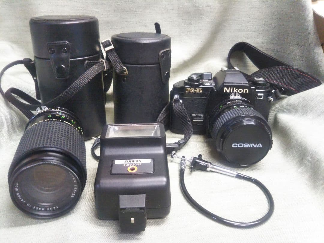 カメラ　ニコンFG20コシナレンズ　他