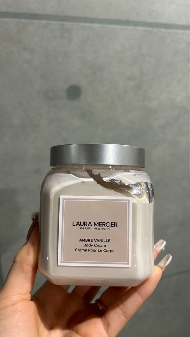 ⭐︎ari* プロフィール必須 ⭐︎LAURA MERCIER