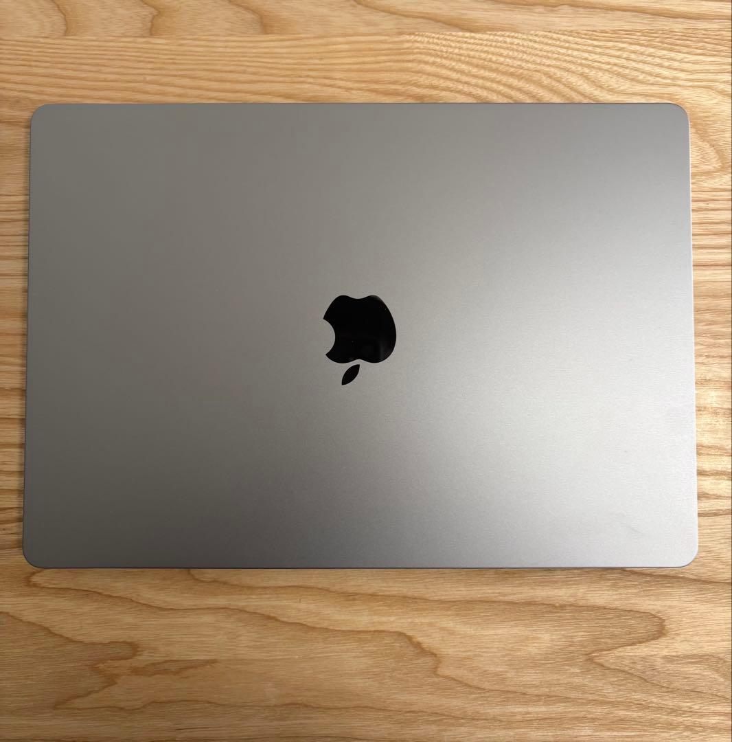 【美品】- Apple MacBook Air M2 15インチ　スペースグレー