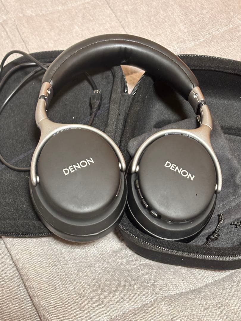 美品　デノン　ワイヤレスヘッドホンAHGC30