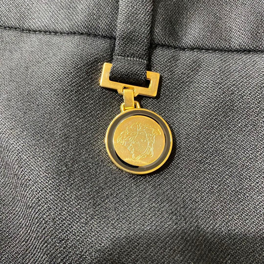 新品　ヴェルサーチ　メンズ　パンツ　スラックス　メデューサ　48　チャームタグ付