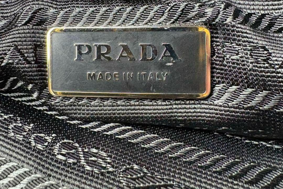 美品　（難あり）PRADA トートバッグ