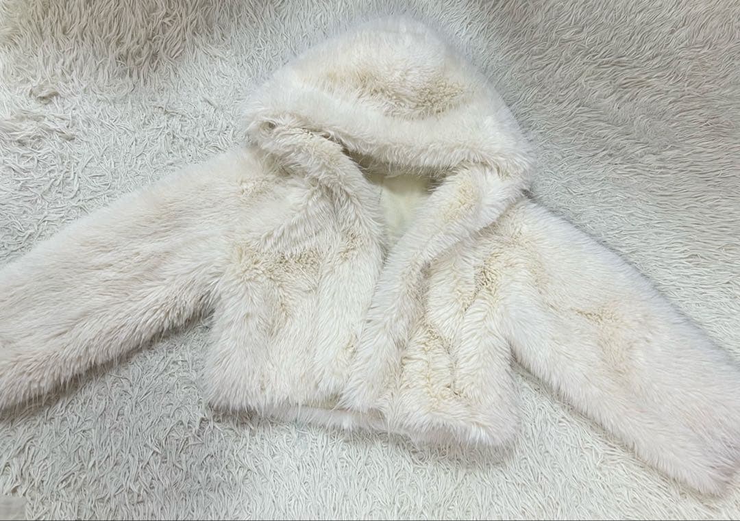 美品　eimy istoire フェイクファーフードジャケット　コート　白