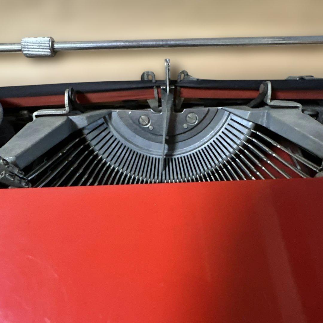 Olivetti オリベッティValentineタイプライター 赤バケツ　現状品