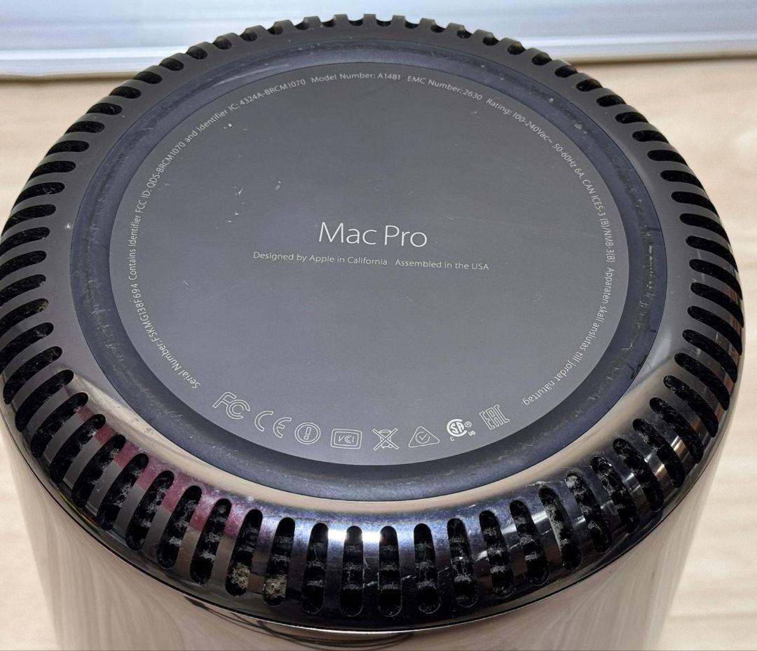 Apple Mac Pro (2013) シルバー 本体 A1481
