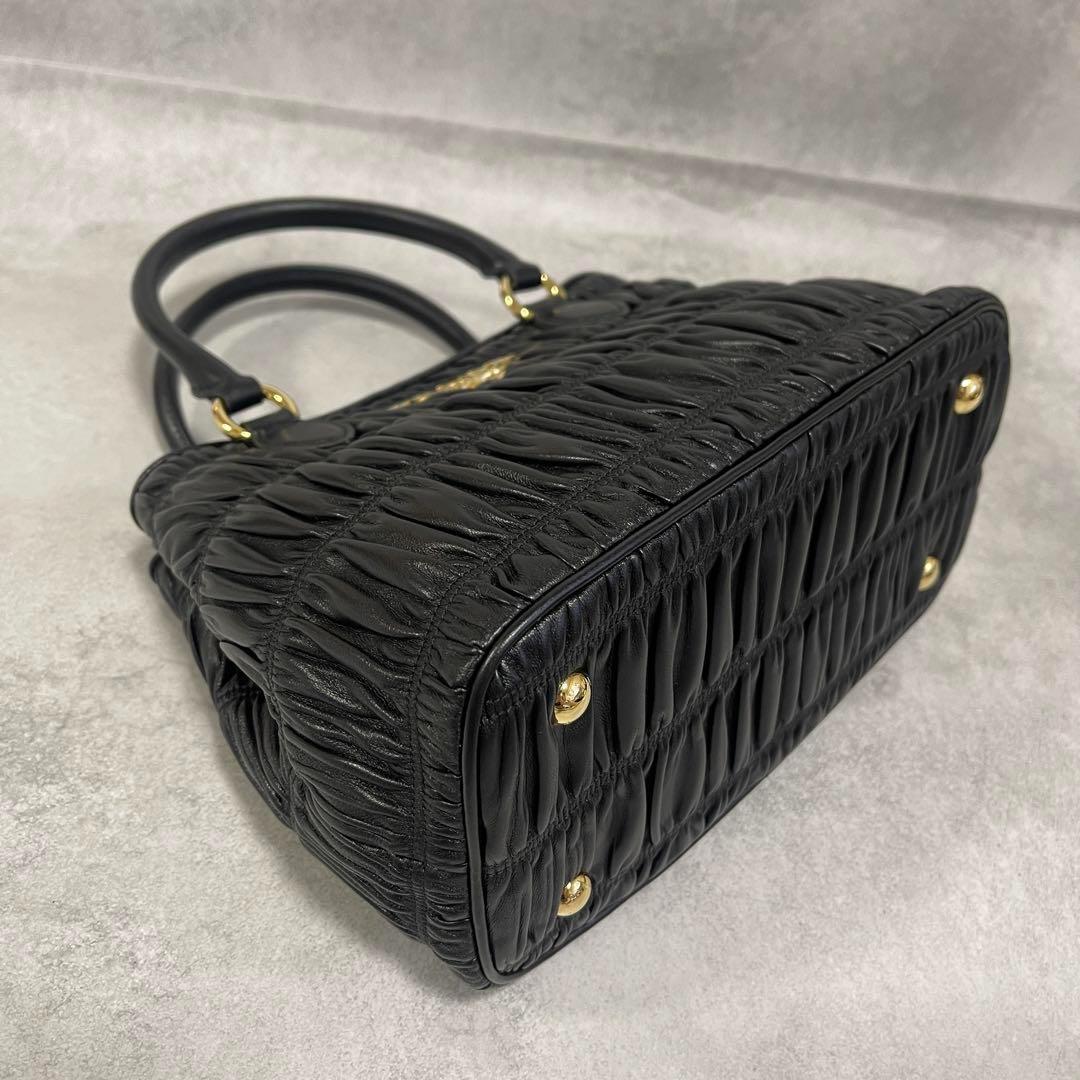 新品✨PRADA プリーツ ナッパレザー 2way ハンドバッグ ブラック