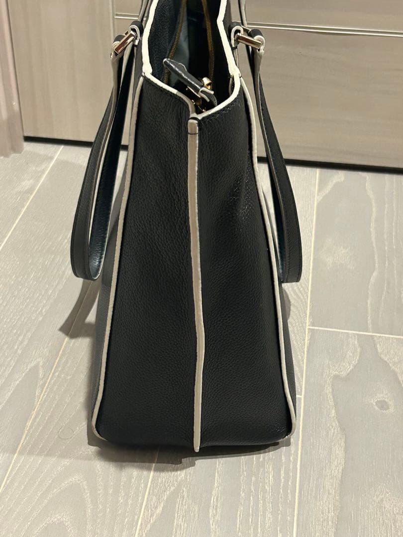 【超美品】コールハーン本革トートバッグ A4サイズ対応