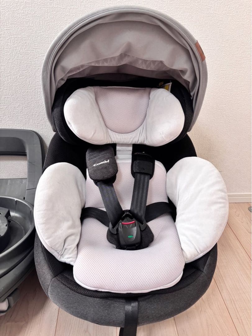 ⭕️本日削除します美品 Combi コンビ THE S ISOFIX ZA-670