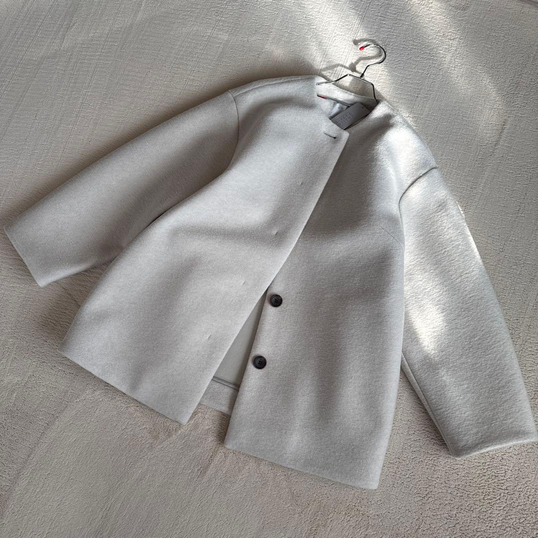 新品未使用　アンフィーロ　フォルムコート　ミドルコート