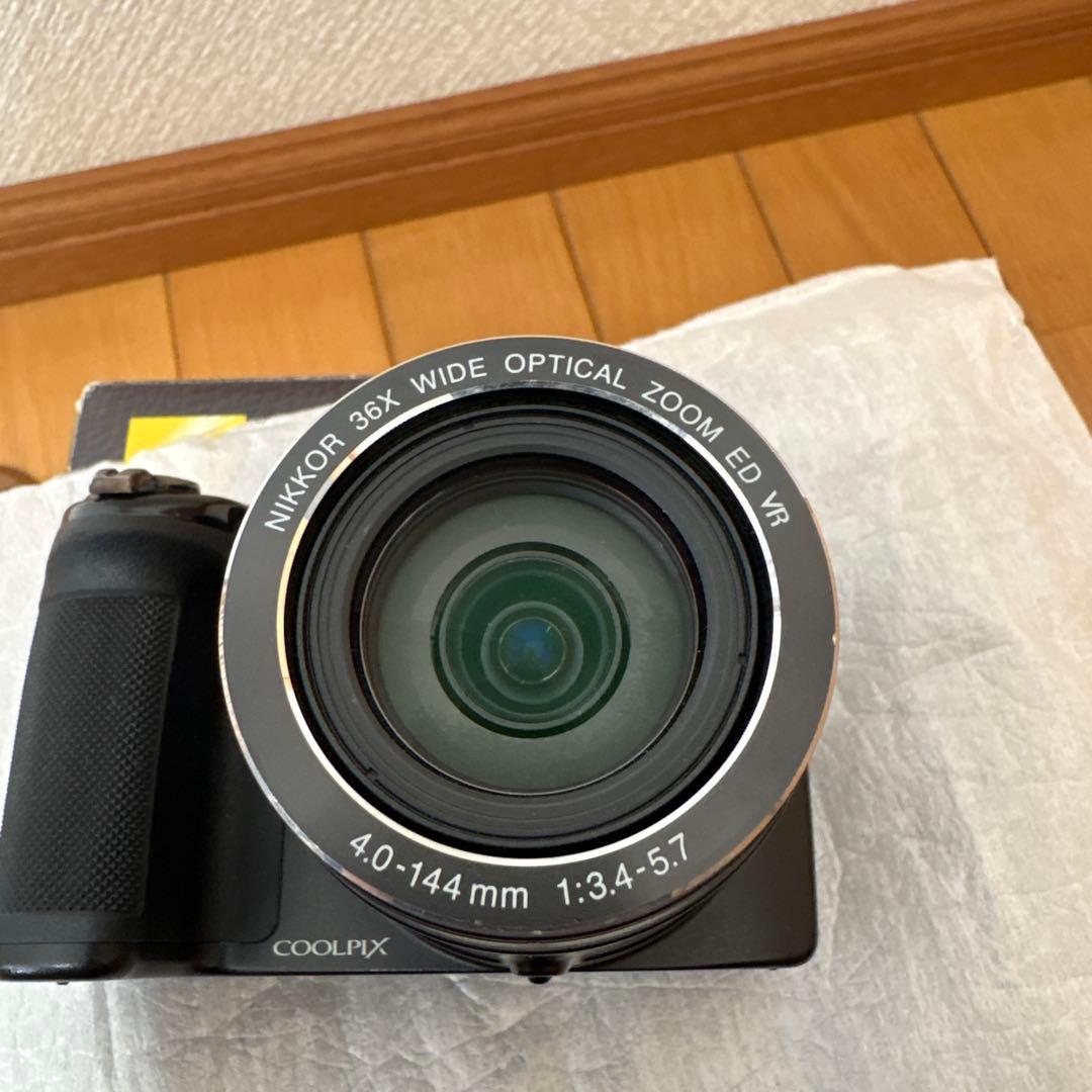 美品　NIKON ニコン COOLPIX P500 コンパクトデジタル