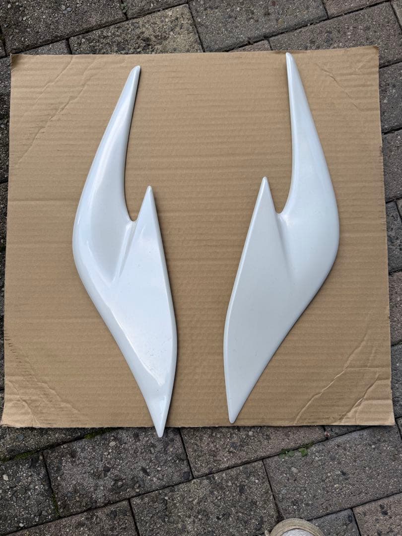 30プリウス後期　アイライン　パールホワイト