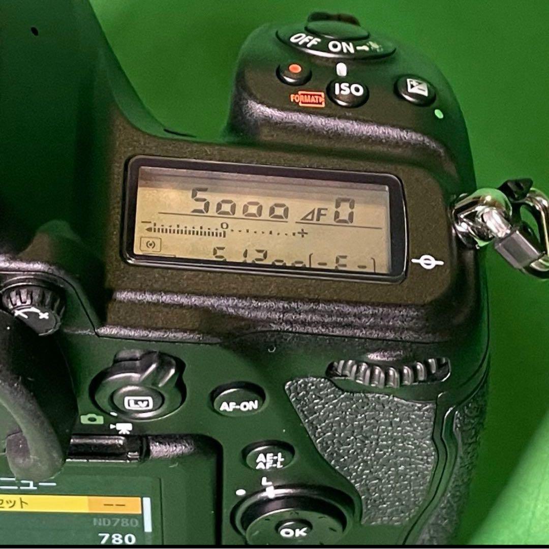 超美品 Nikon D780 ボディ ショット数4000枚程度/付属品完備