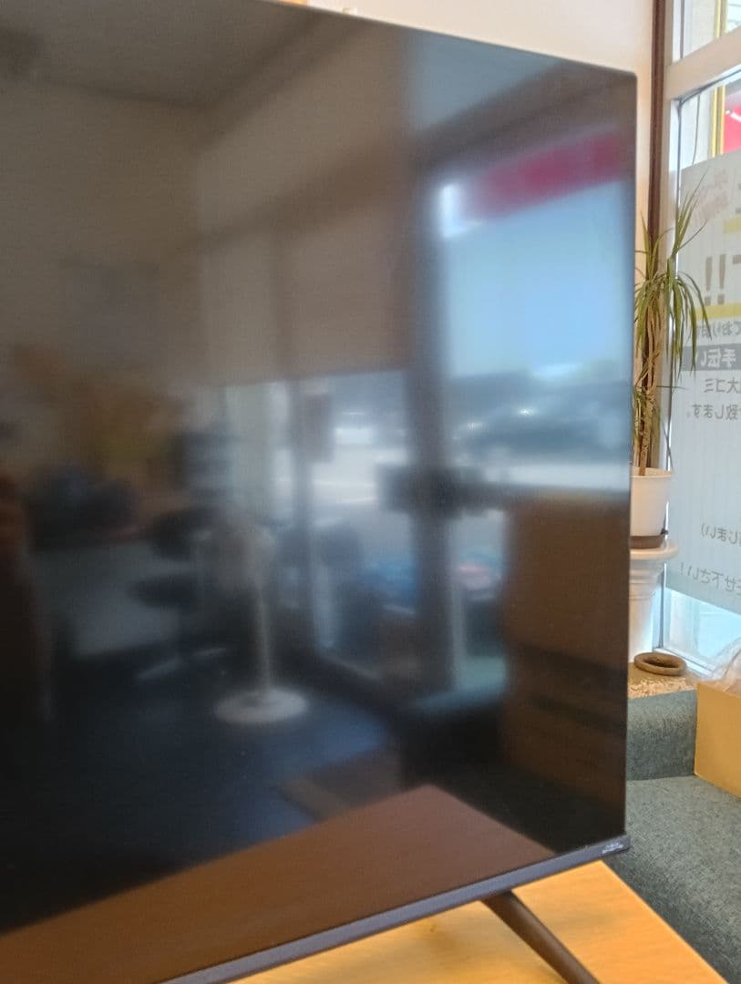 h【ジャンク】Hisense　50型 大型液晶テレビ 画面ひび割れ　50E65G