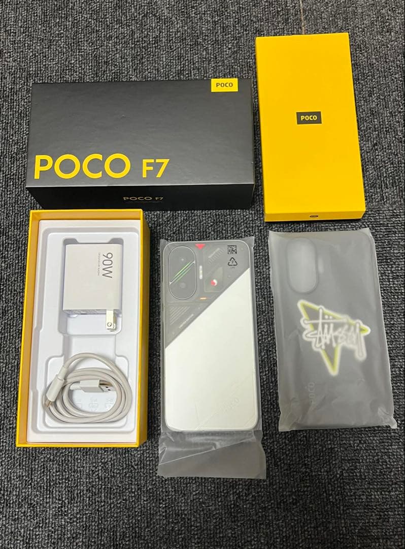 POCO F7 シルバー 本体と付属品1ヶ月だけ使用しました