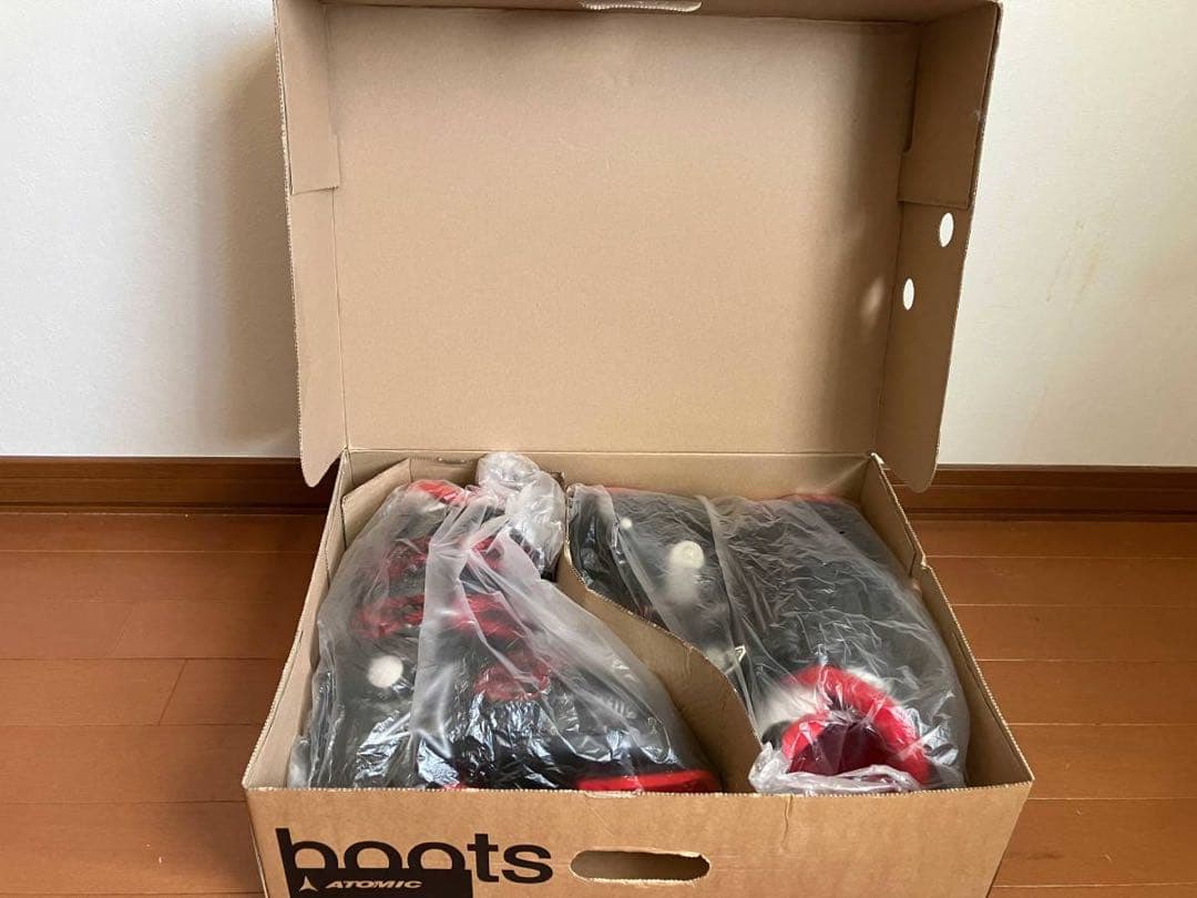 ATOMIC スキーブーツ　WAYMAKER 25.5cm ウォークモード付