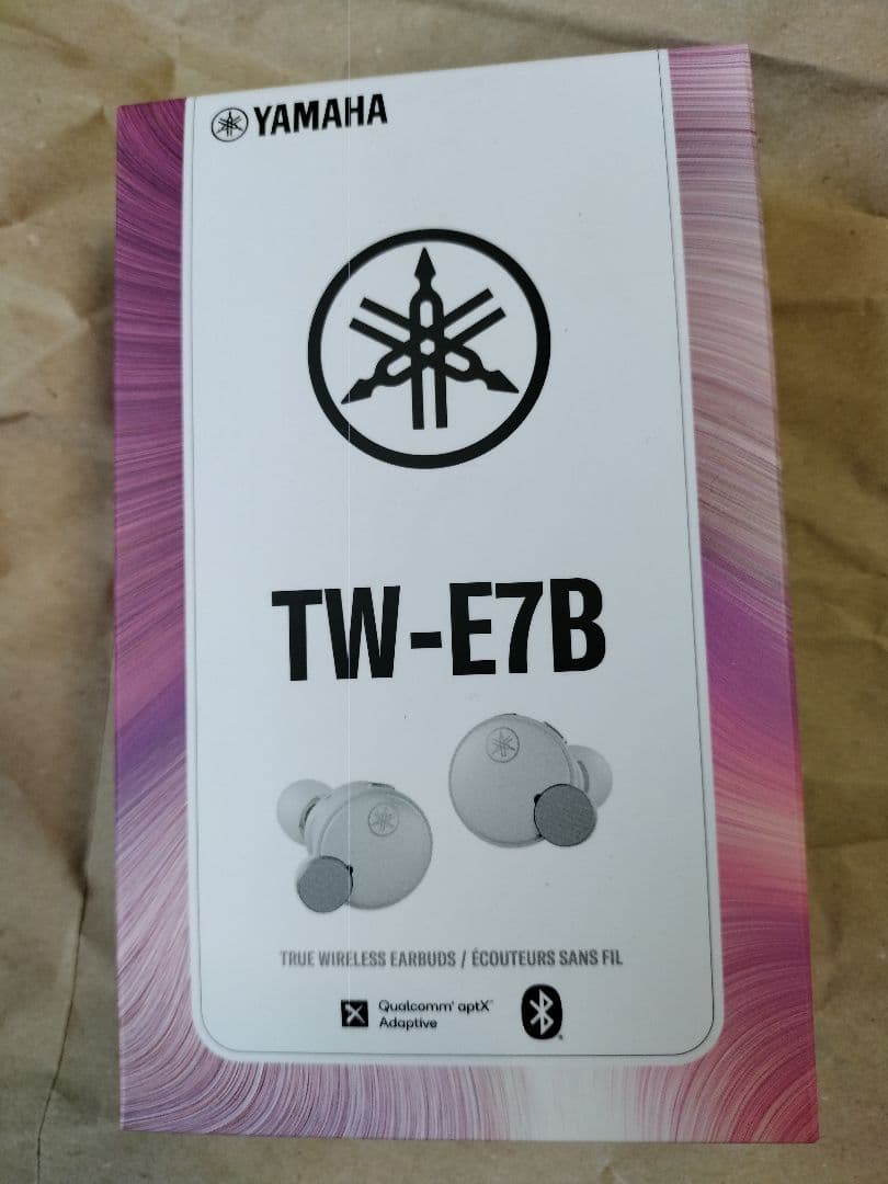 【新品未使用】TW-E7B(W)　ワイヤレスイヤホン　ホワイト